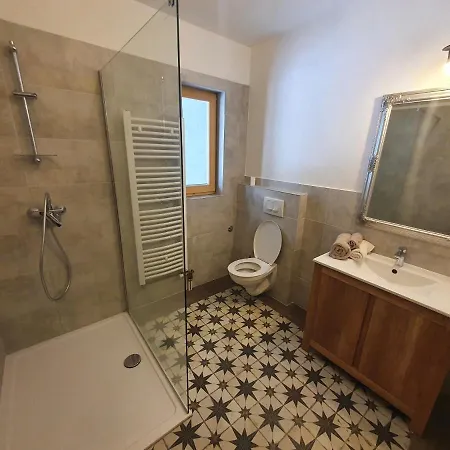 Starry Laz Mountain House Holiday home Ravna Gora