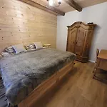 Starry Laz Mountain House Ravna Gora