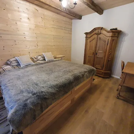 Starry Laz Mountain House Ravna Gora