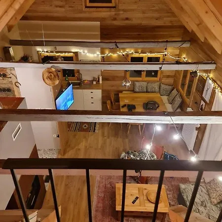 Starry Laz Mountain House Ferienhaus *